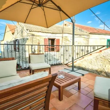 Mali Dvori Diklo Hébergement de vacances *