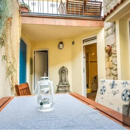 Mali Dvori Diklo * Zadar